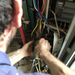 Installation de câblage électrique pour réseau informatique Pierrelatte